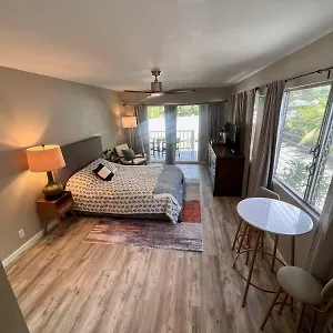  Holiday home Unit C - Sandy Toes Getaway In Kona