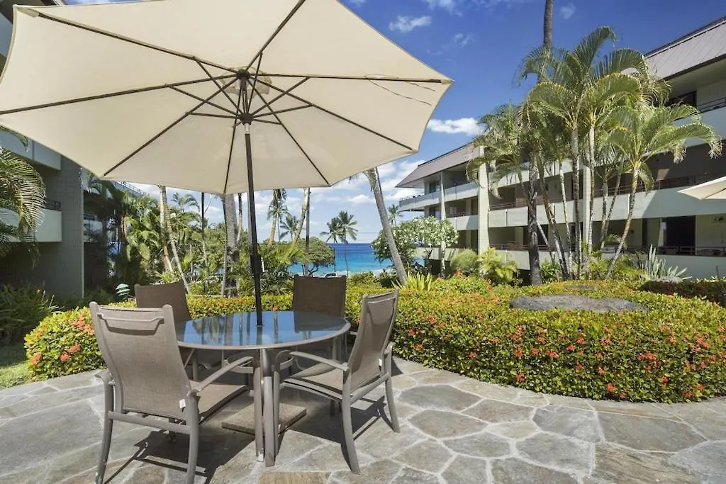 Hawaiian-Style Oceanview Across The Street From Historic Magic Sands Beach Park - White Sands Village 202 Kailua-Kona